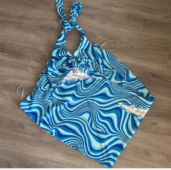 Two Piece Set - Picture 6 of 9